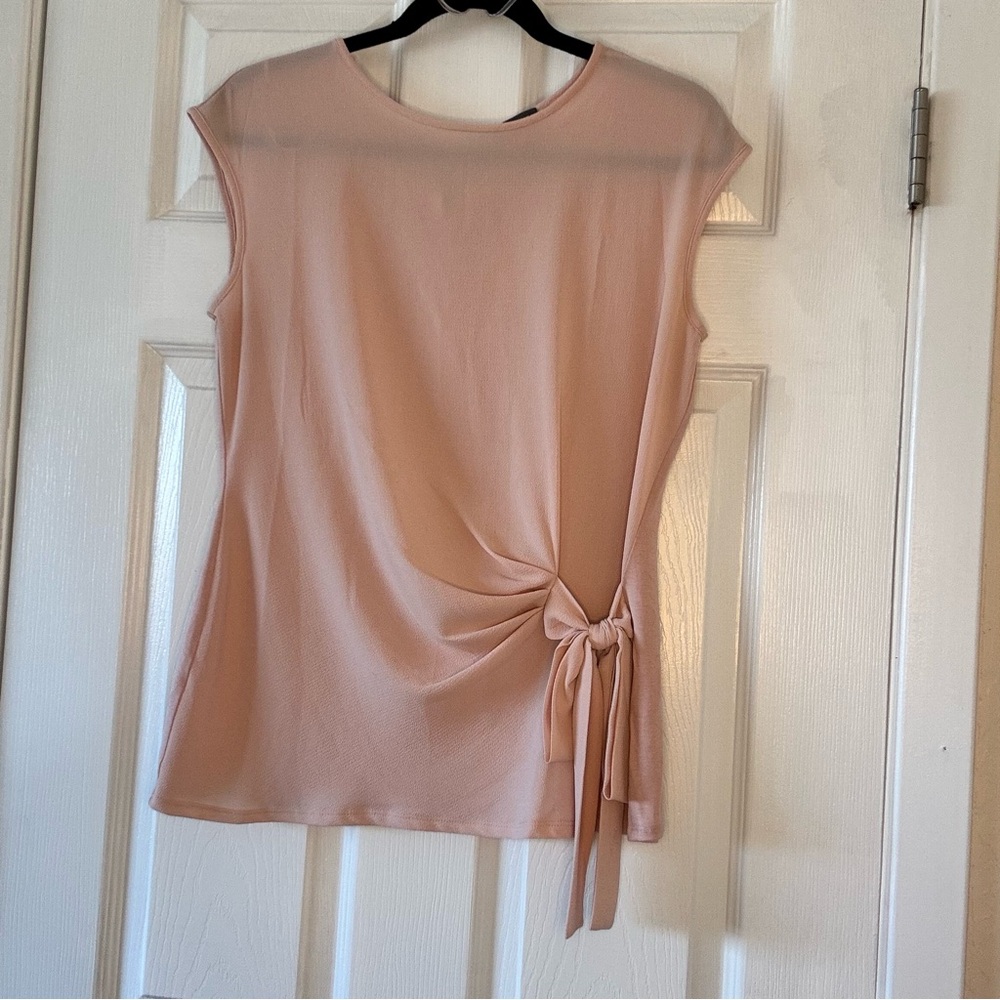 Elegant Peach Sleeveless Top Vince Camuto